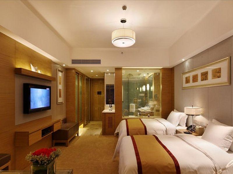 Sovereign Hotel Zhanjiang Dış mekan fotoğraf
