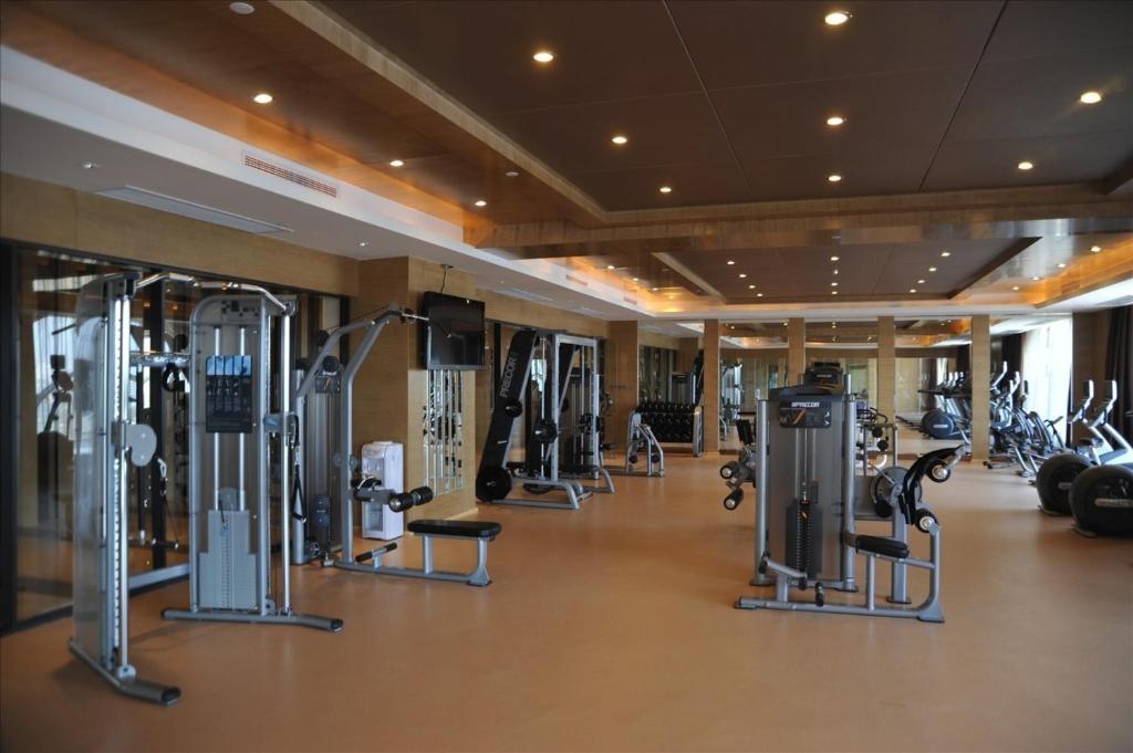 Sovereign Hotel Zhanjiang Dış mekan fotoğraf
